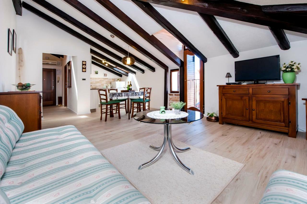 Rovigno Bella Sea View Apartment 외부 사진